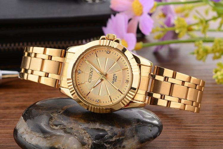 Luxury Men's Gold Watch with Stainless Steel Band