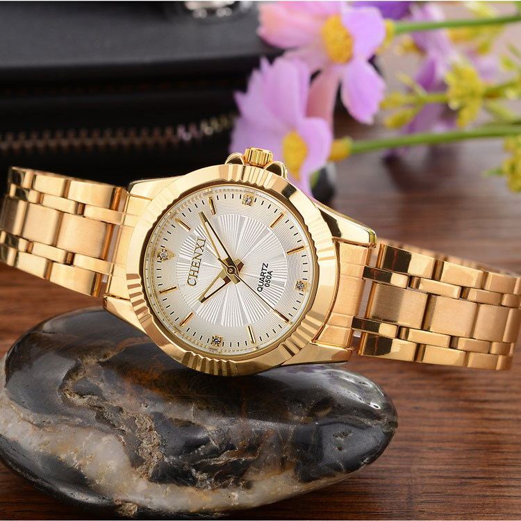 Luxury Men's Gold Watch with Stainless Steel Band