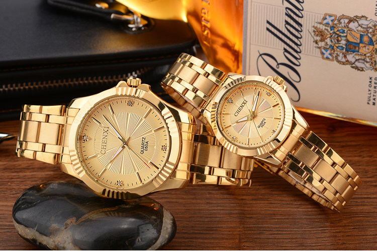 Luxury Men's Gold Watch with Stainless Steel Band