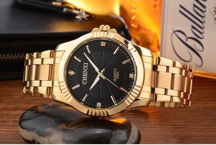 Luxury Men's Gold Watch with Stainless Steel Band