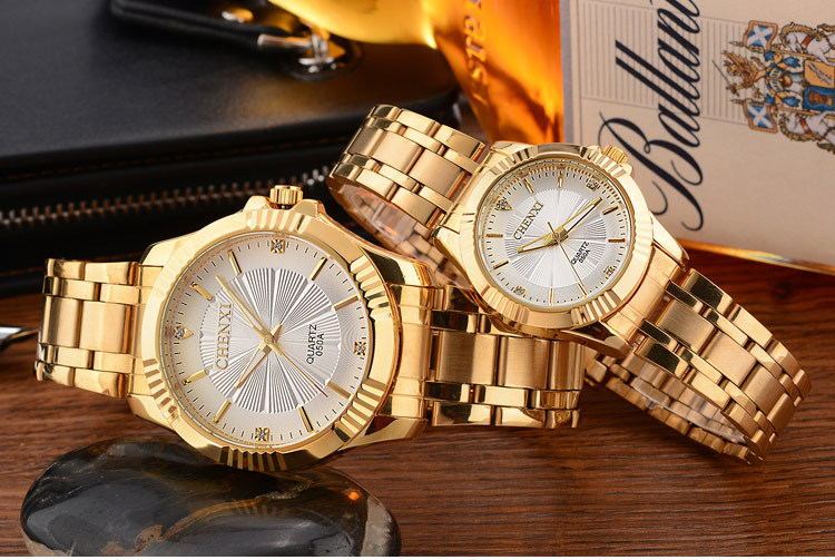 Luxury Men's Gold Watch with Stainless Steel Band