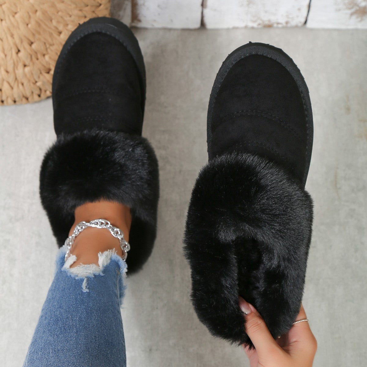 Winter Plush Slippers Home Thick-soled Warm Cotton Slippers Women Outdoor Garden Shoes