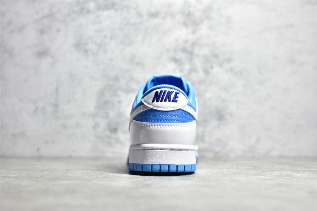 NK Dunk Low Retro Reverse UNC