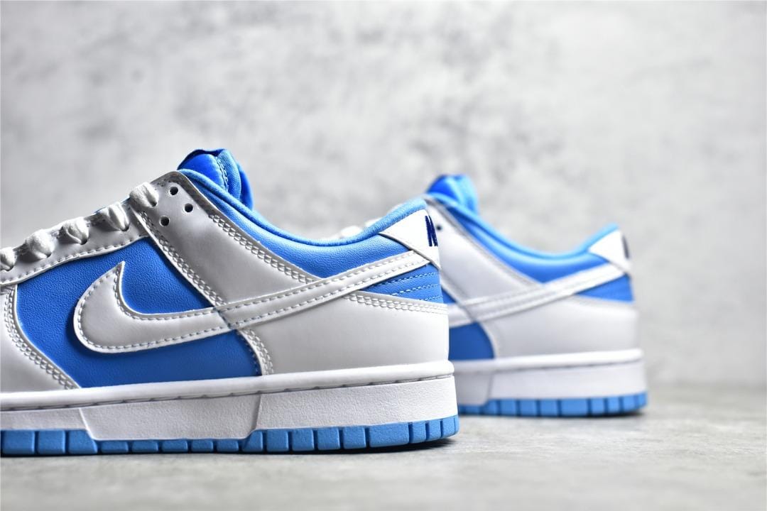 NK Dunk Low Retro Reverse UNC